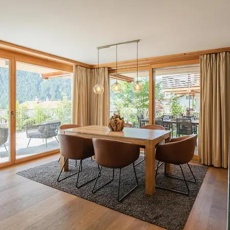 Apartment The Terrace - Grindelhomes *